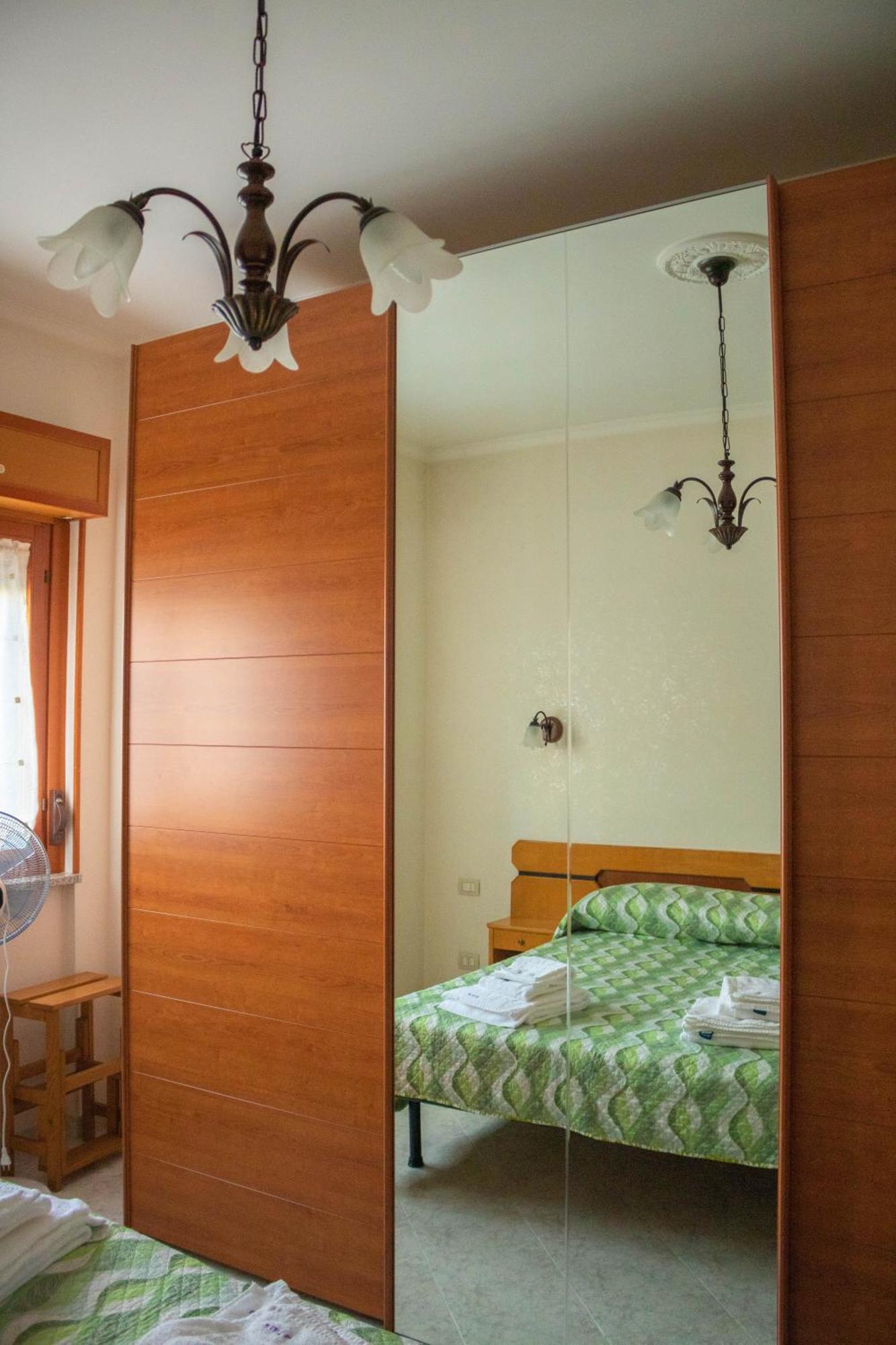 La Posada Roma Villa ภายนอก รูปภาพ